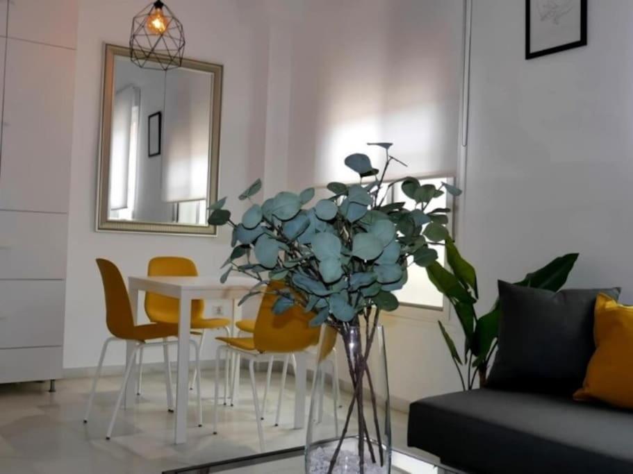 Malaga City One Bedroom Apartment By Namaste Elite エクステリア 写真