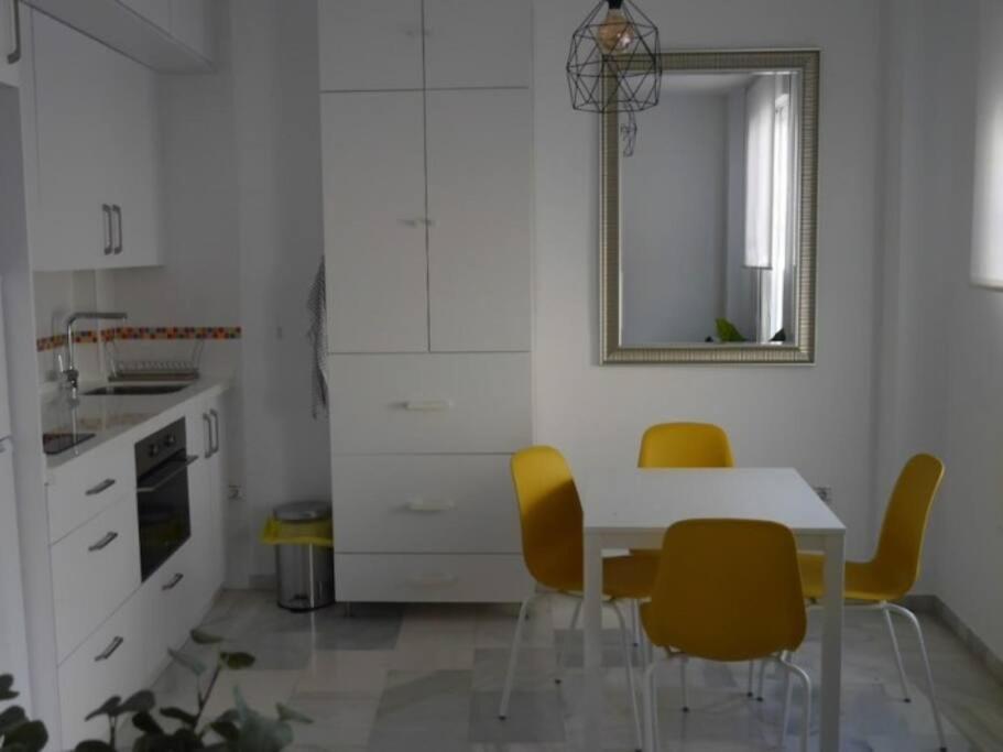 Malaga City One Bedroom Apartment By Namaste Elite エクステリア 写真